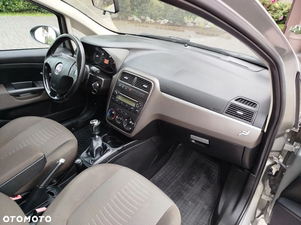 Fiat Punto - 10