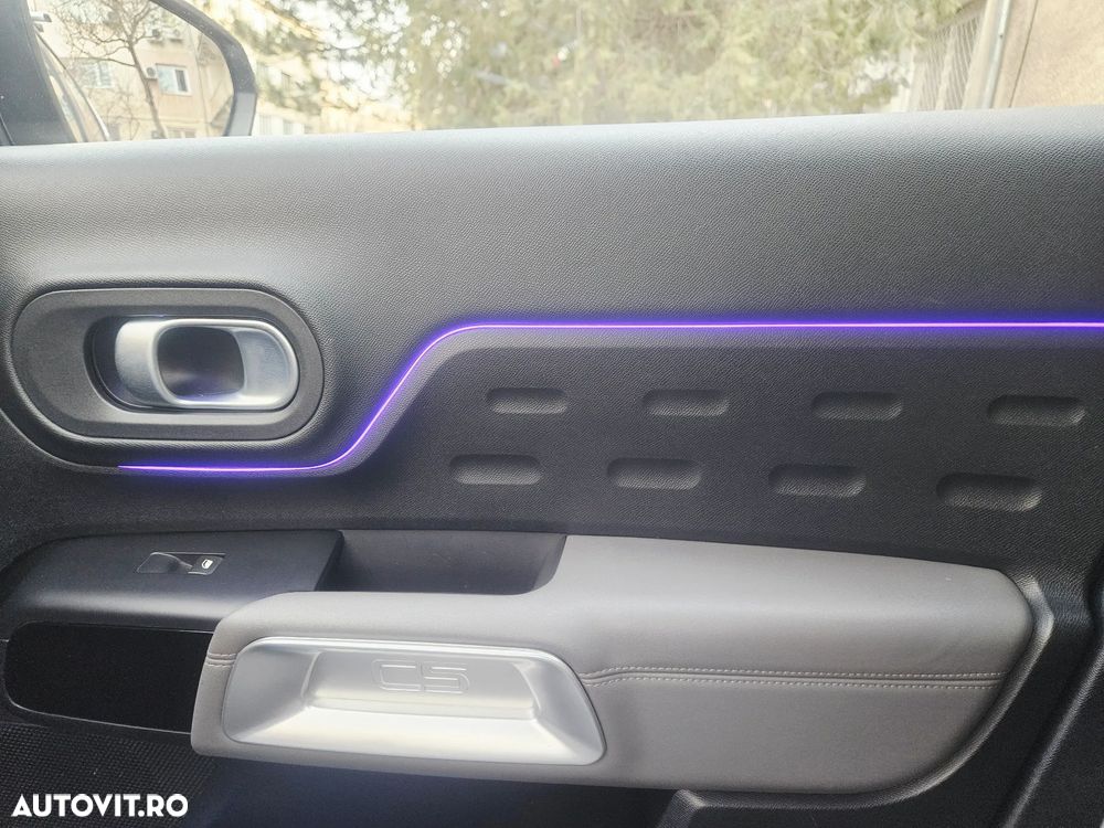 Citroën C5 Aircross 1.6 PureTech S&S EAT8 Shine - 16