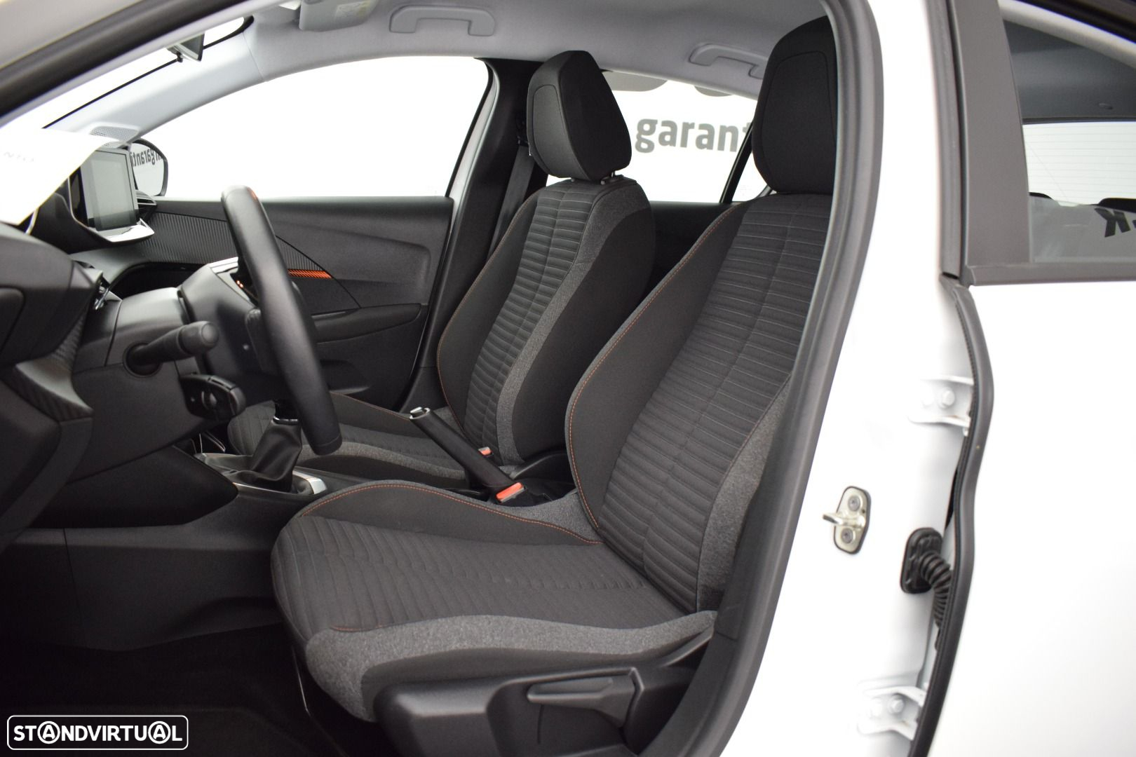 Peugeot 208 1.2 PureTech Active Pack - 19