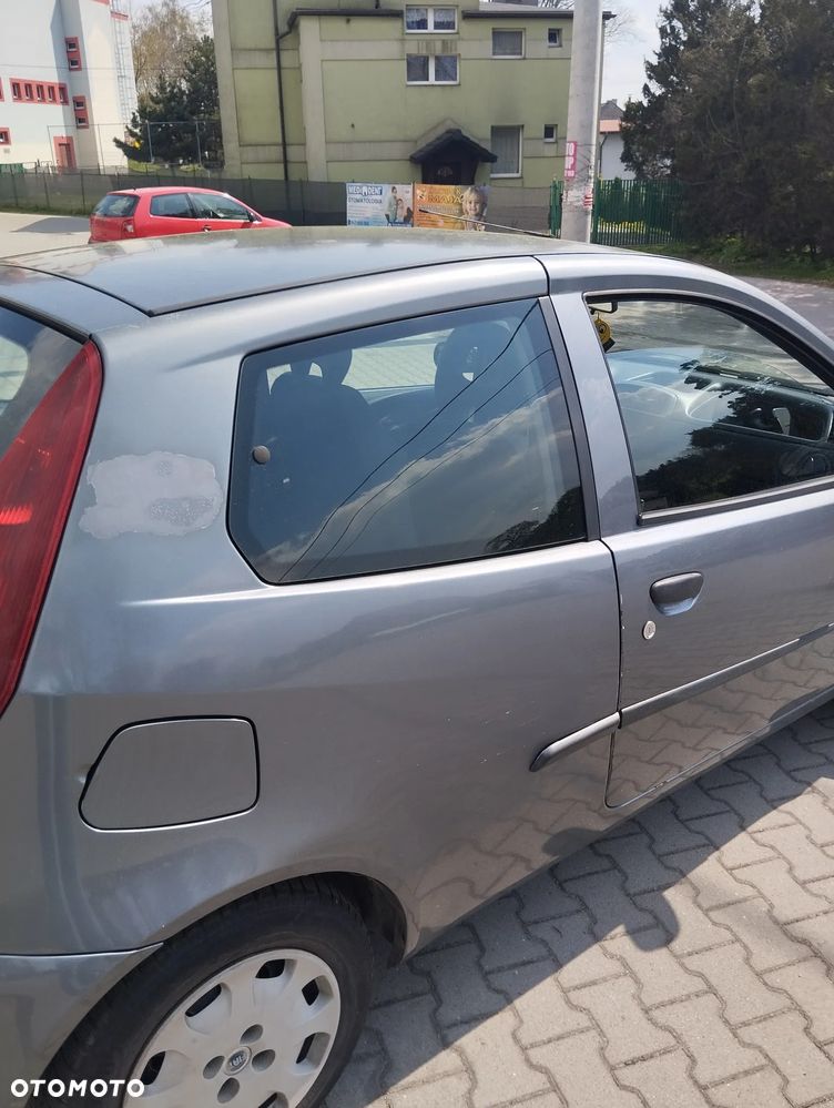 Fiat Punto - 4