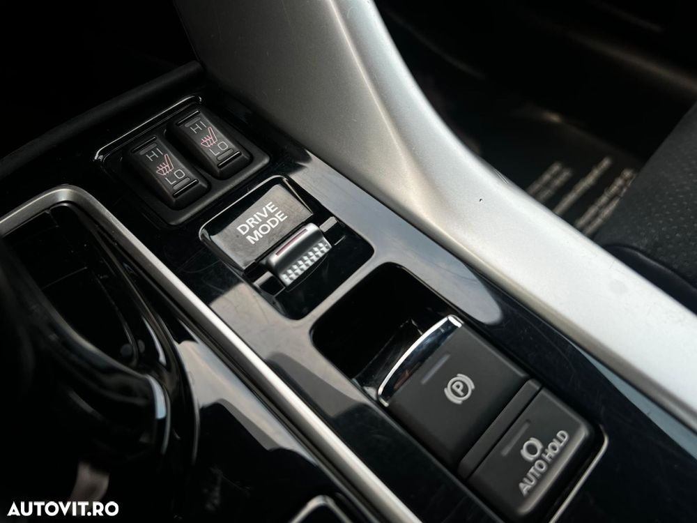 Mitsubishi Eclipse-Cross - 15