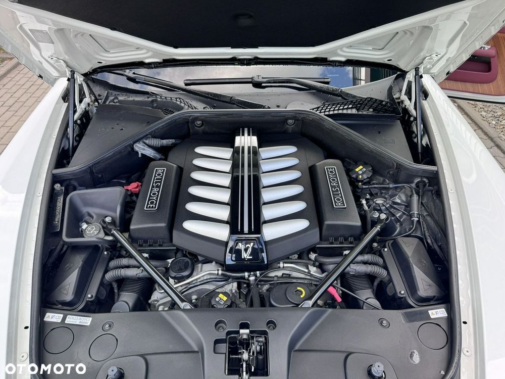 Rolls-Royce Wraith Standard - 19