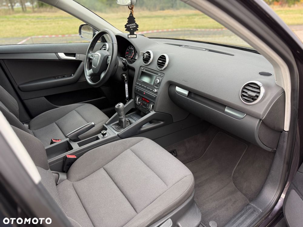 Audi A3 Sportback 1.4 TFSI Attraction - 9