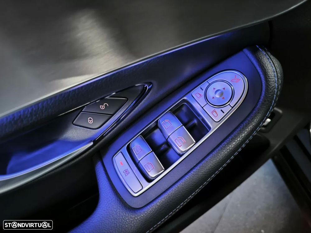 Mercedes-Benz C 300 de Edition - 41
