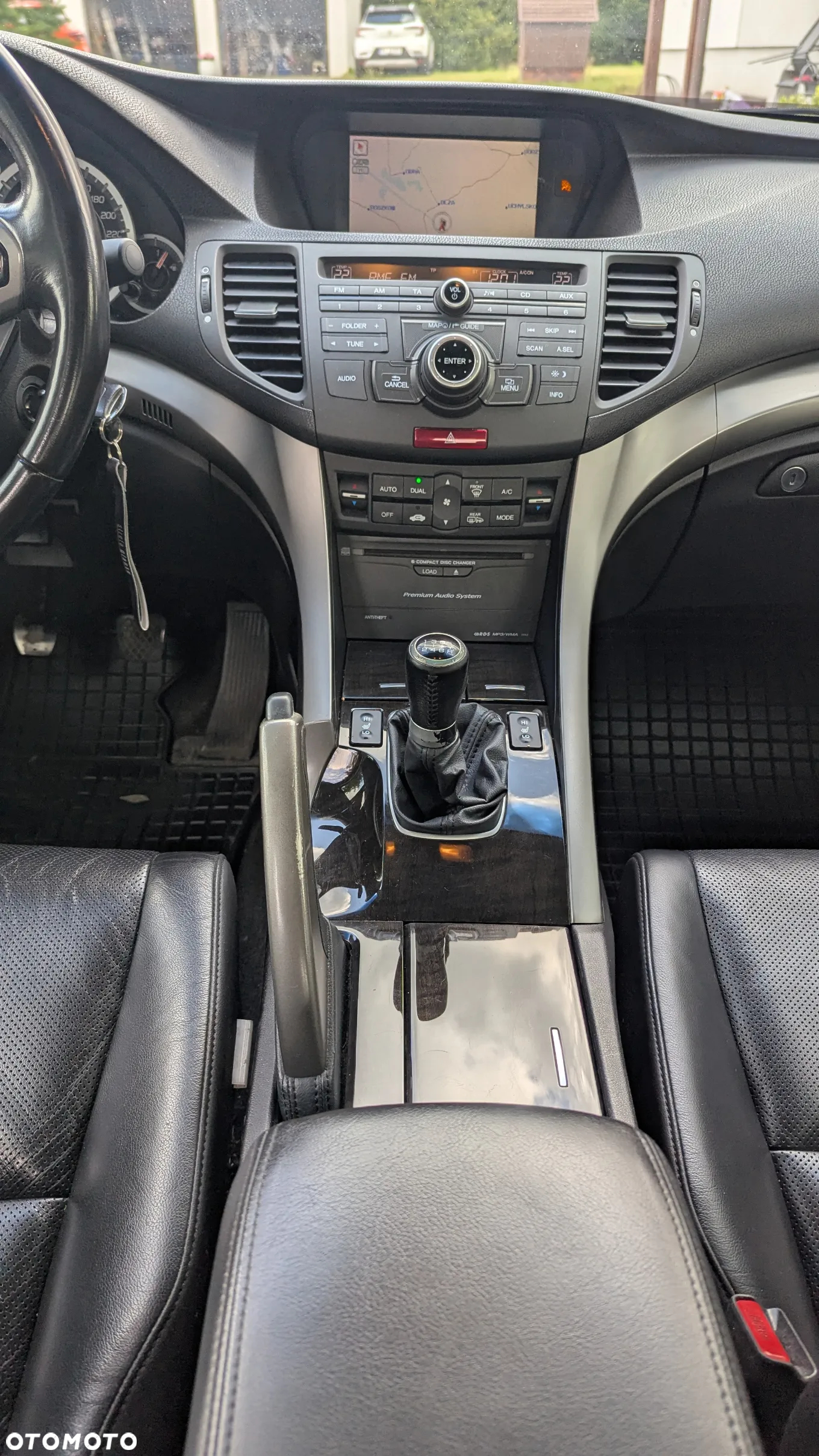 Honda Accord 2.0 Executive Nav - 9