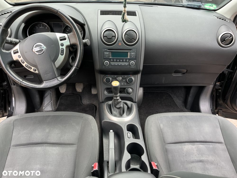 Nissan Qashqai+2 - 5