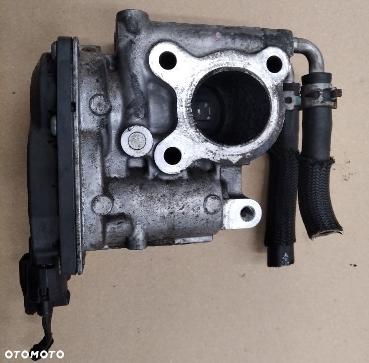 Toyota Avensis Auris Verso  T27 2.0 2.2 D-Cat D4D zawor EGR 25800-0R010 - 1