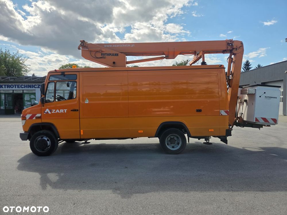 Mercedes-Benz VARIO 812D - 2
