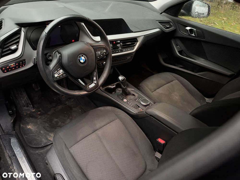 BMW Seria 1 - 12