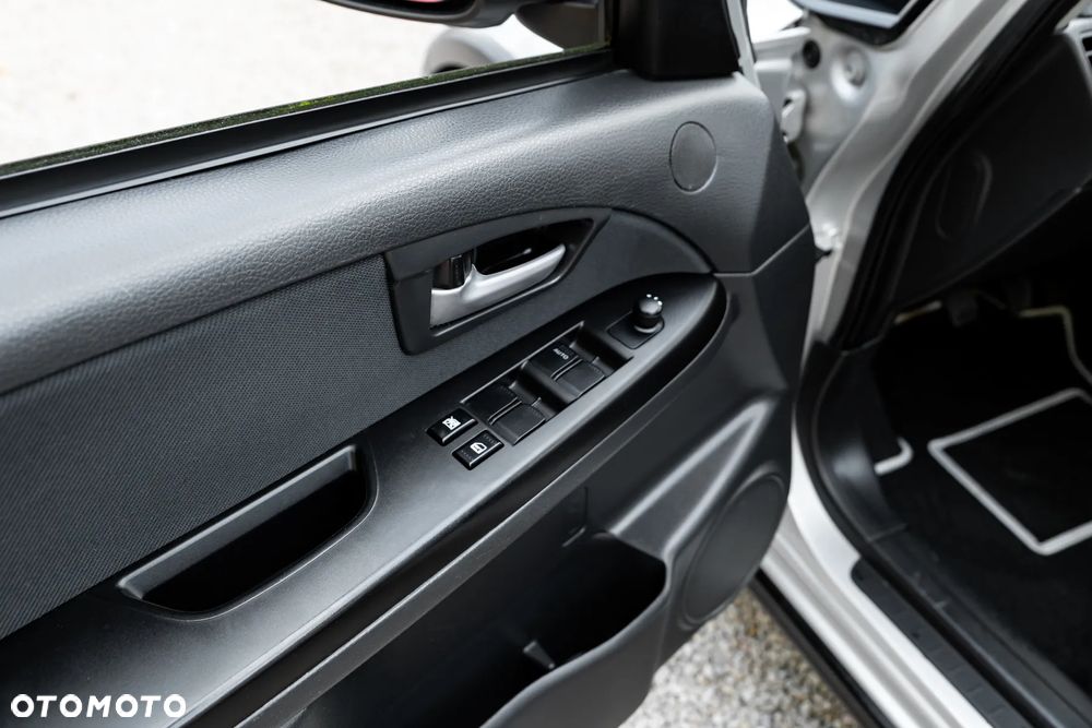 Fiat Sedici 1.6 16V 4x2 Fresh - 17