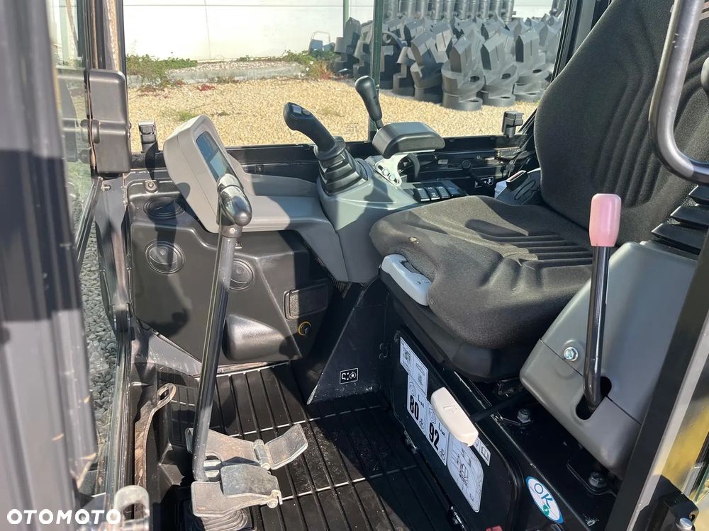 Yanmar SV22 - 7