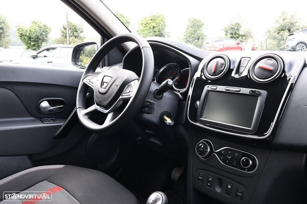 Dacia Sandero 0.9 TCe Stepway - 13