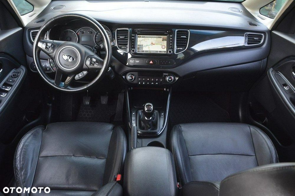 Kia Carens 1.7 CRDi L 7os - 17