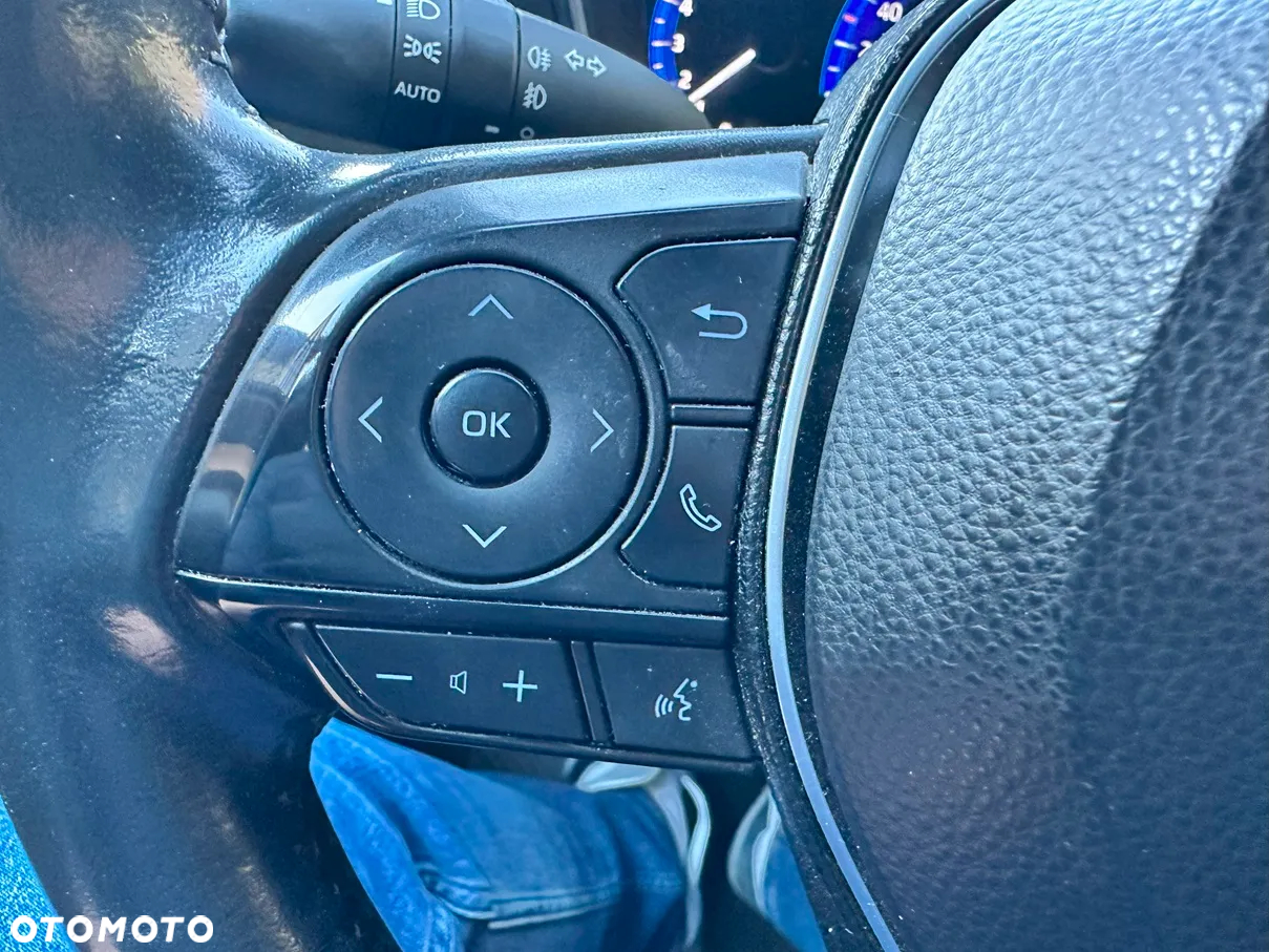 Toyota Corolla 1.8 Hybrid Comfort - 25