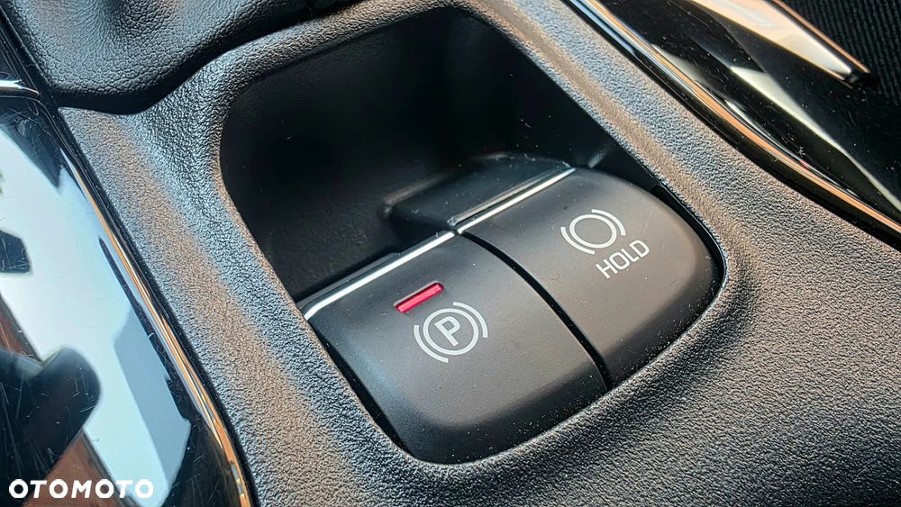 Toyota Corolla 1.8 Hybrid Comfort - 34