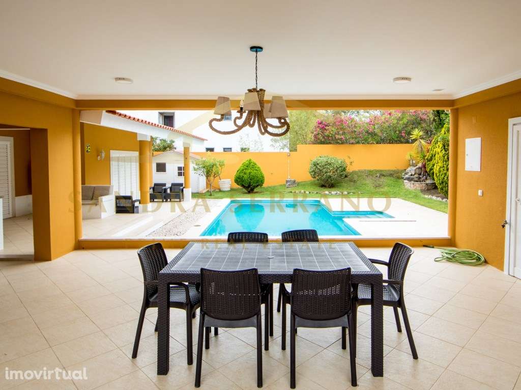 Moradia isolada T5+1 com piscina e jardim TASIS / CARLUCCI - Grande imagem: 3/37