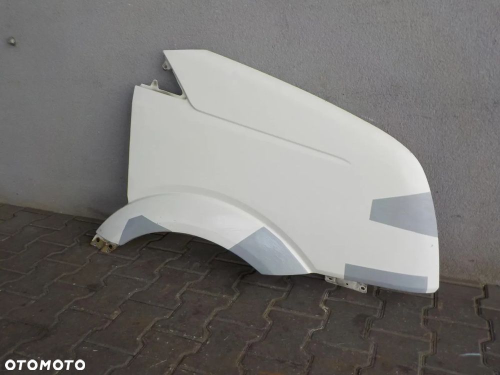 VW CRAFTER BŁOTNIK PRAWY PRZÓD BEZ RDZY - 2