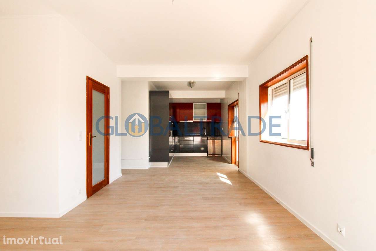 Apartamento T2 Renovado em Baguim do Monte - Grande imagem: 3/34
