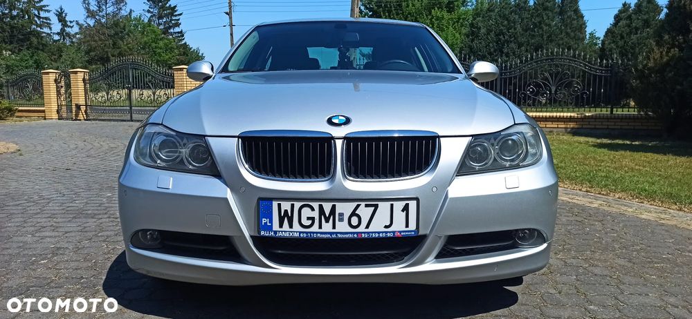 BMW Seria 3 318d - 11