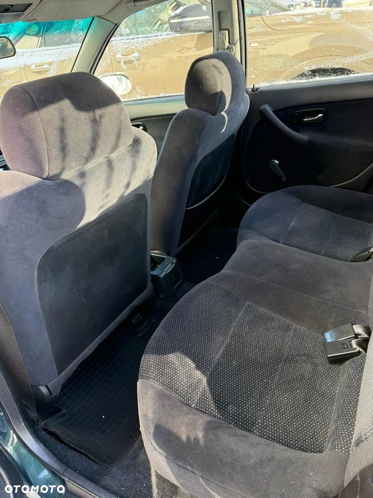 Honda Civic 1.4i SR - 4