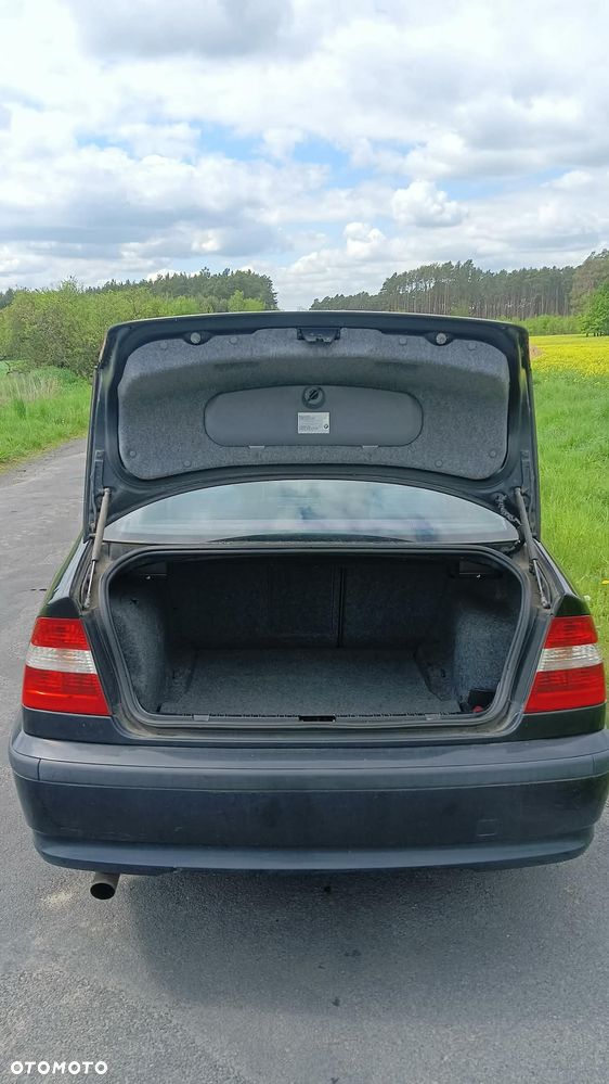 BMW Seria 3 316i - 6