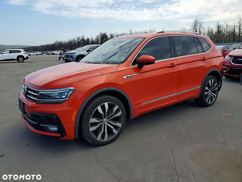 Volkswagen Tiguan - 1