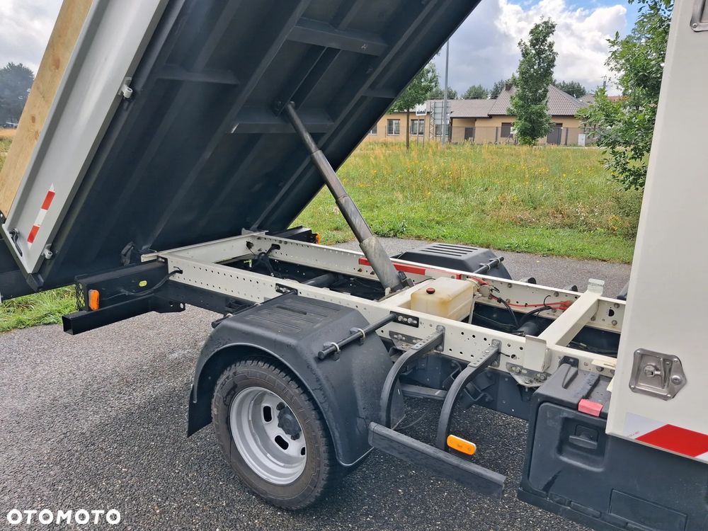 Iveco 35C13 - 18