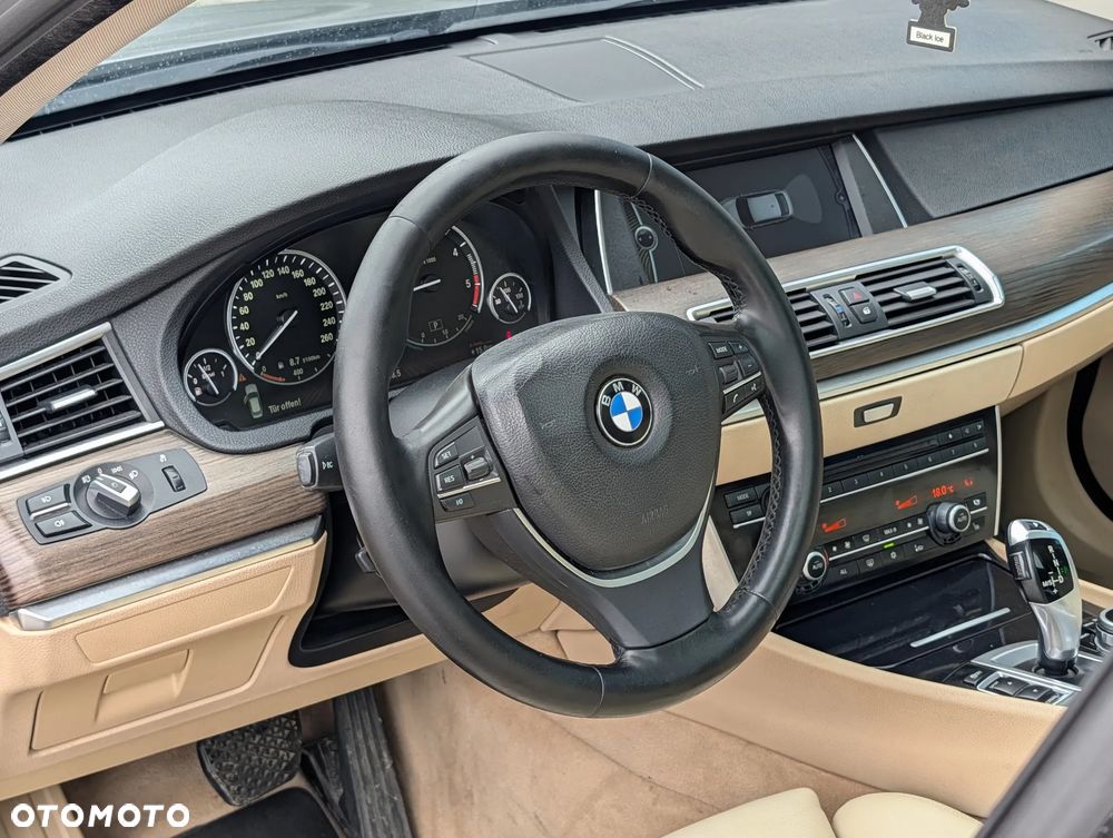 BMW 5GT 530d - 12