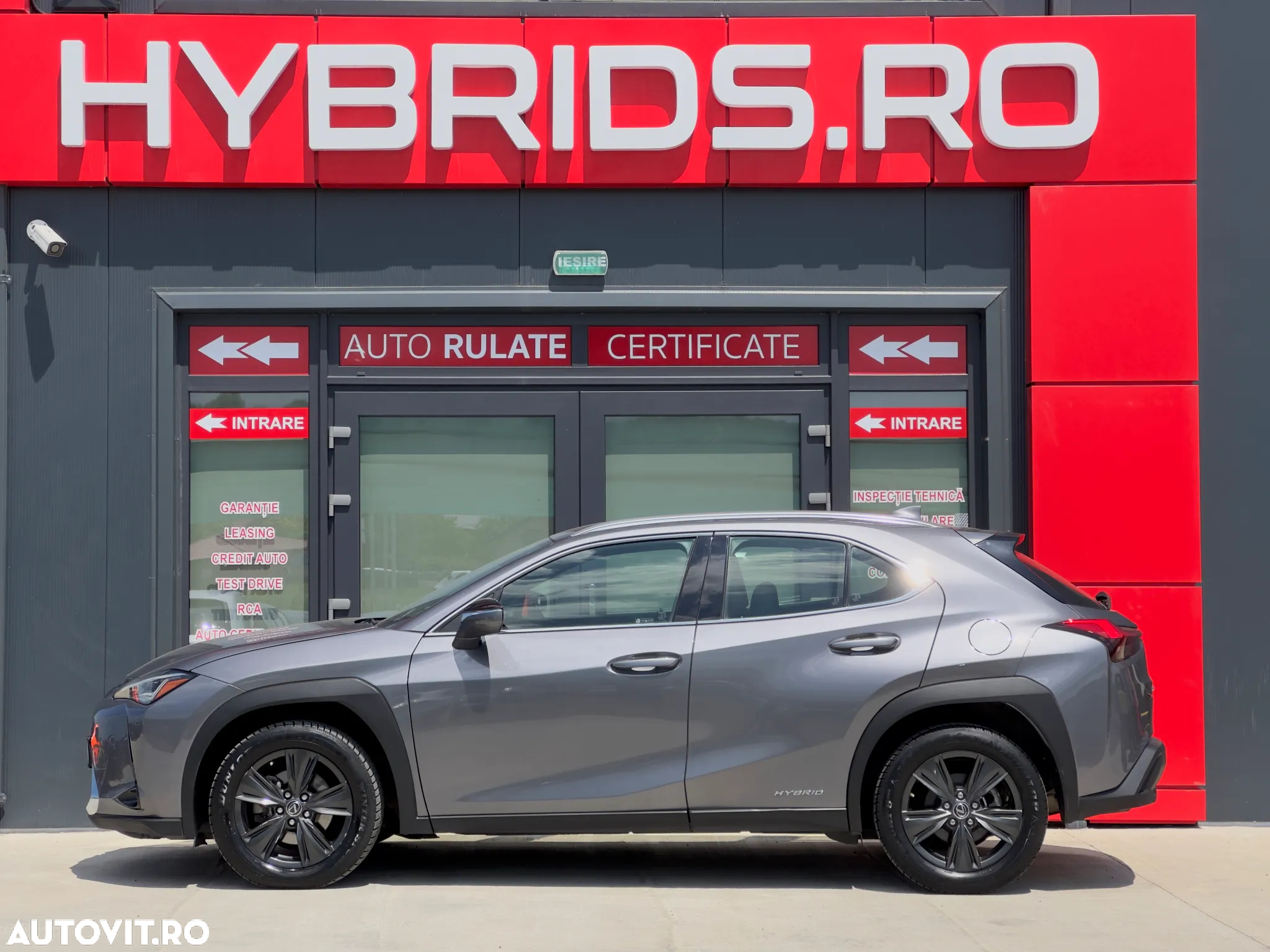 Lexus UX 250h 2.0L HEV 20H- (178 HP) 4X4 CVT Executive - 5