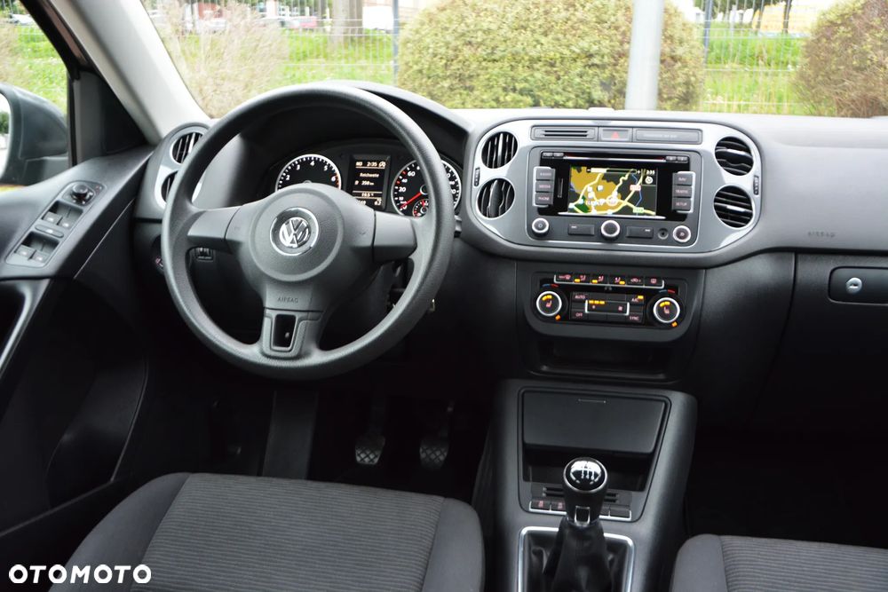 Volkswagen Tiguan - 25