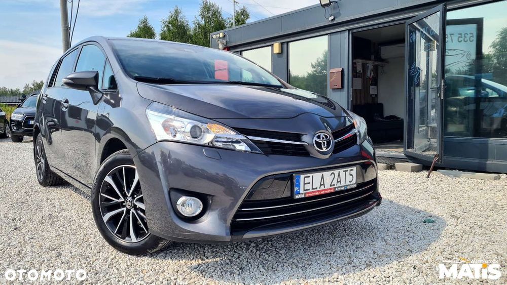 Toyota Verso - 5
