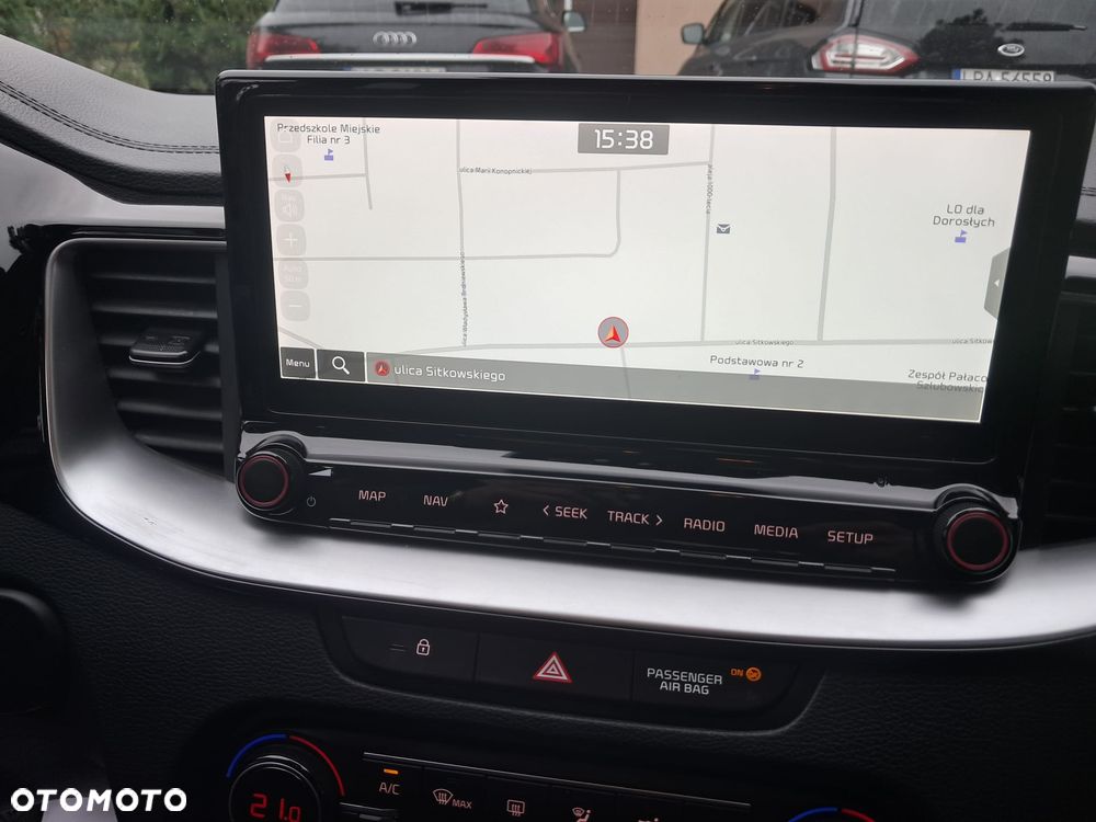 Kia Ceed - 12