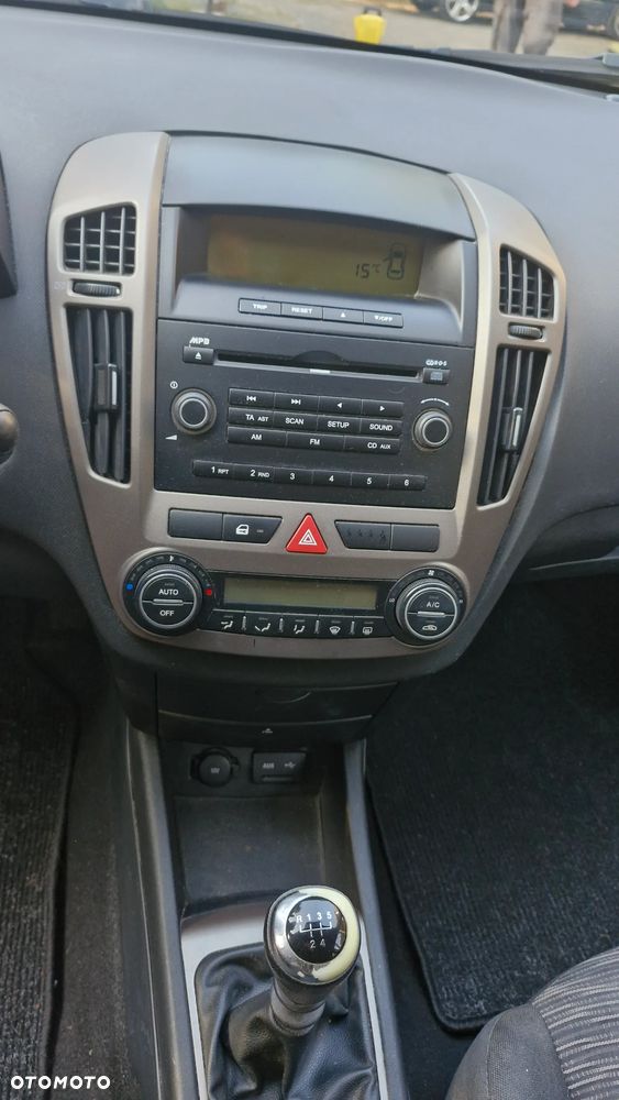 Kia Ceed 1.6 Comfort - 13