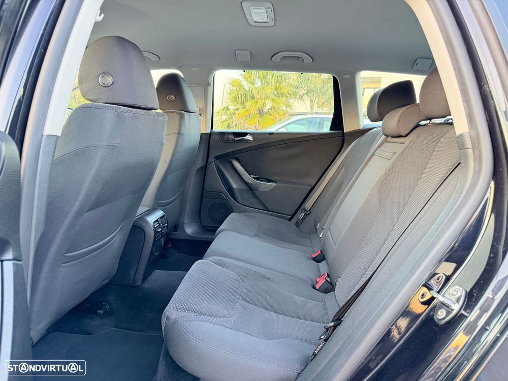 VW Passat Variant 2.0 TDI 4M Confortline - 7