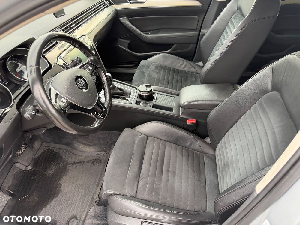 Volkswagen Passat 2017 photo 2