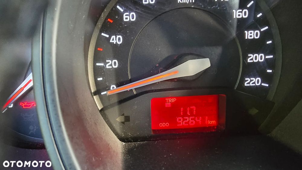 Kia Rio - 11