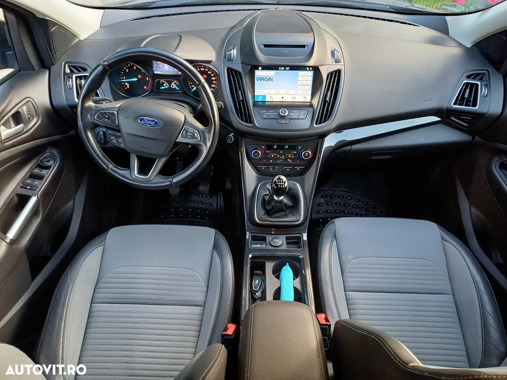 Ford Kuga 2.0 TDCi 4x4 Titanium - 5