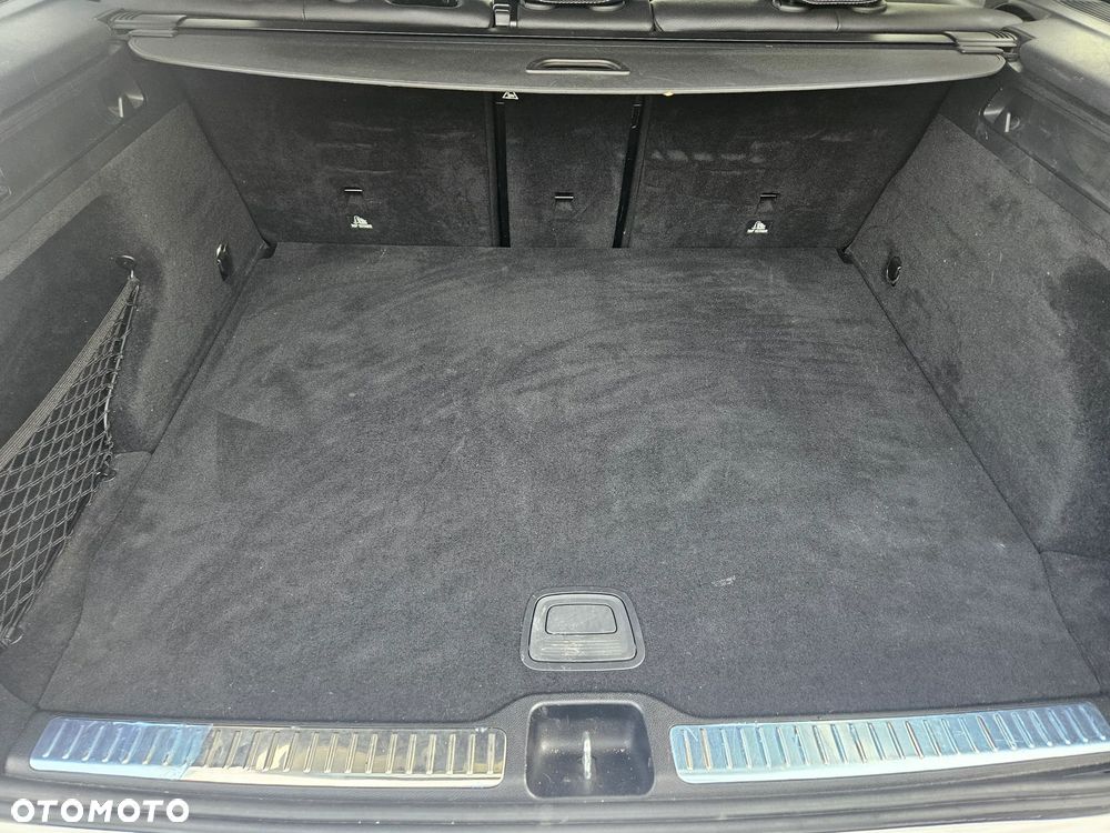 Mercedes-Benz GLC 220 d 4Matic 9G-TRONIC - 27