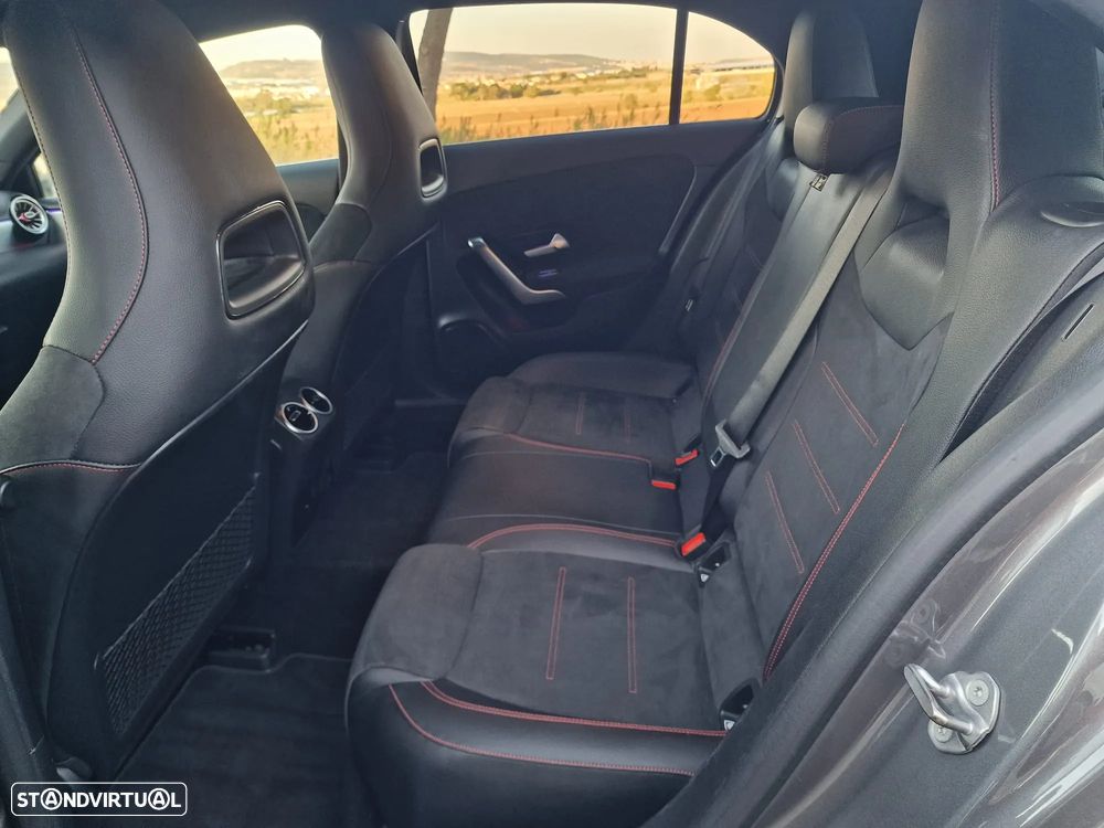 Mercedes-Benz A 180 7G-DCT AMG Line - 13