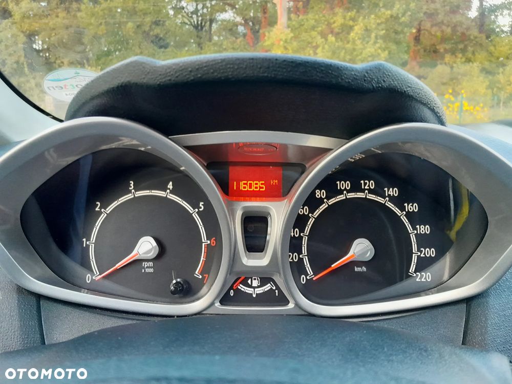 Ford Fiesta 1.25 Titanium - 13