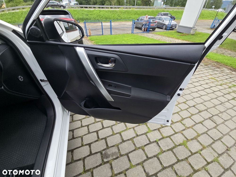 Toyota Auris - 28