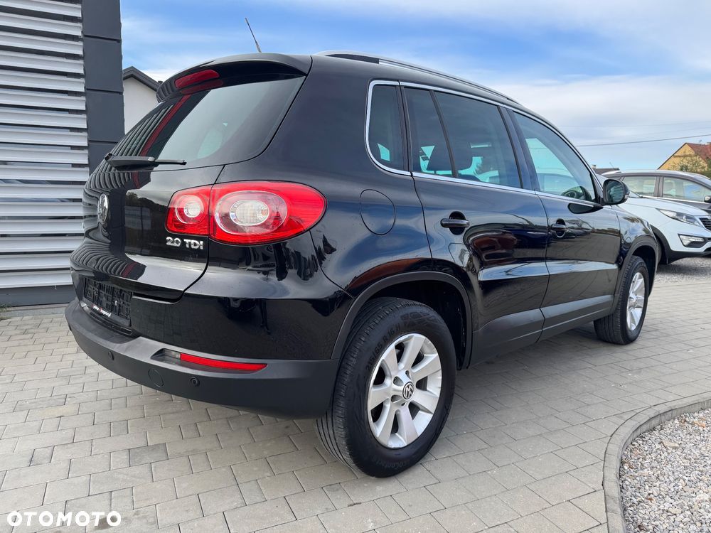 Volkswagen Tiguan 2.0 TDI DPF 4Motion BlueMotion Technology Track & Field - 9