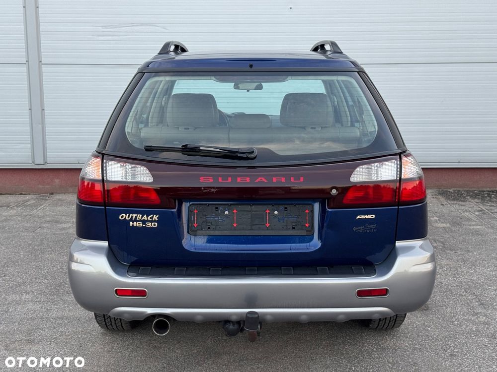 Subaru Outback 3.0 H6 - 5