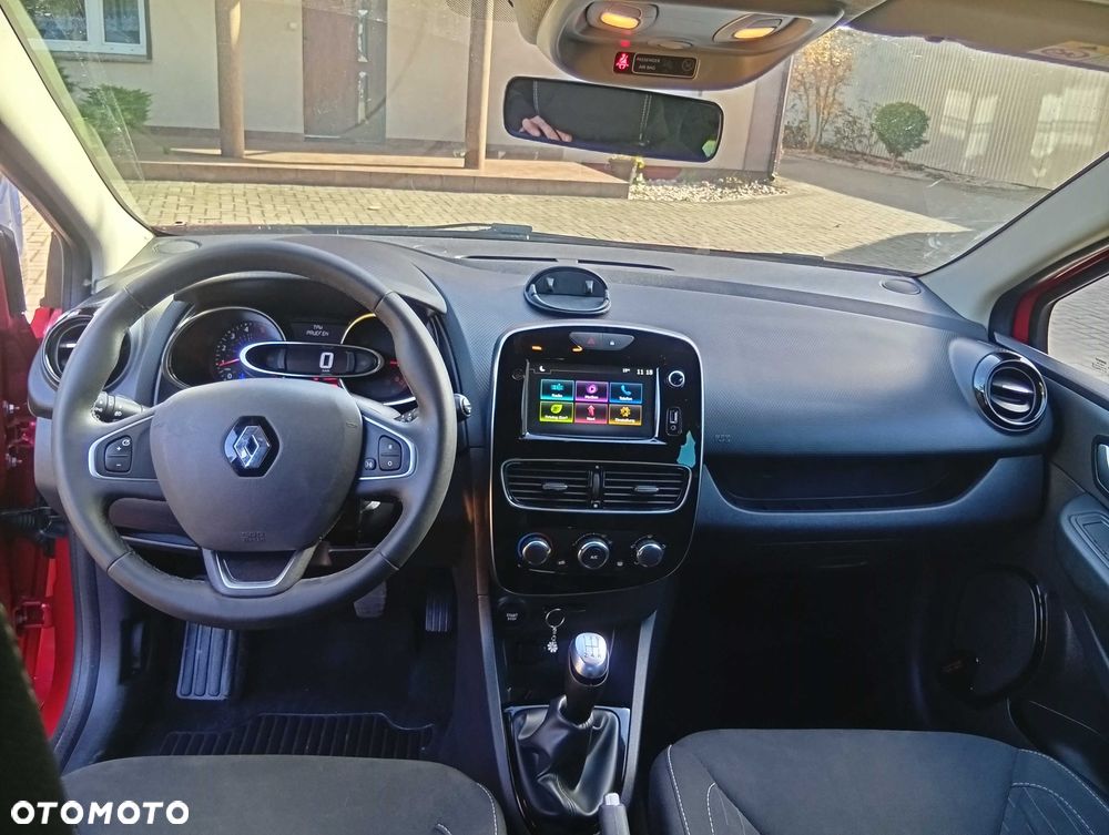 Renault Clio - 8