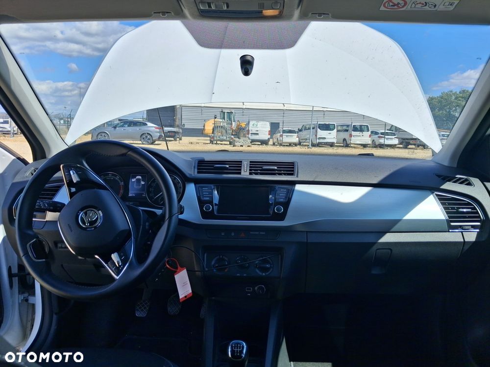 Skoda Fabia 1.0 TSI Style Color - 9
