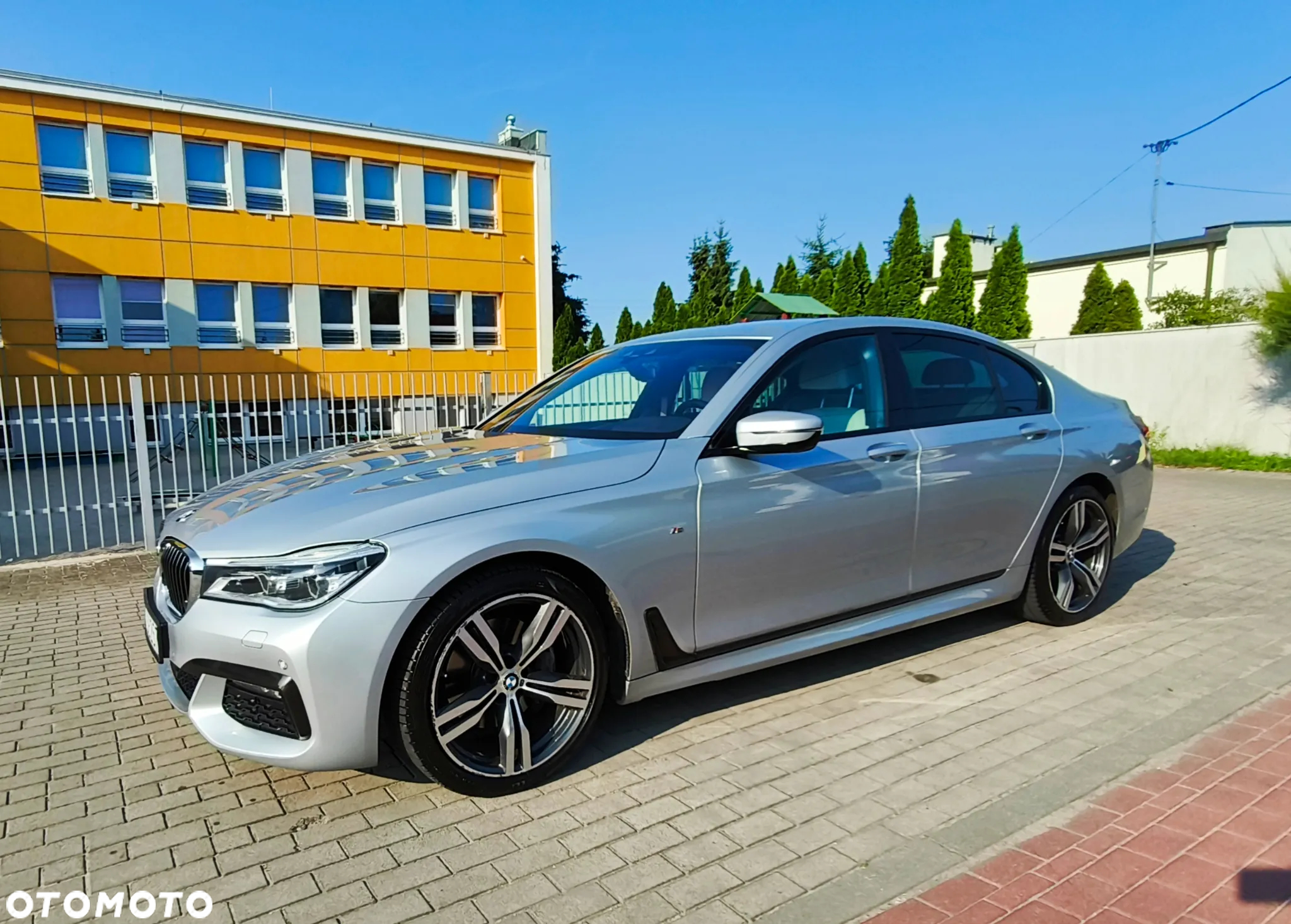 BMW Seria 7 - 10