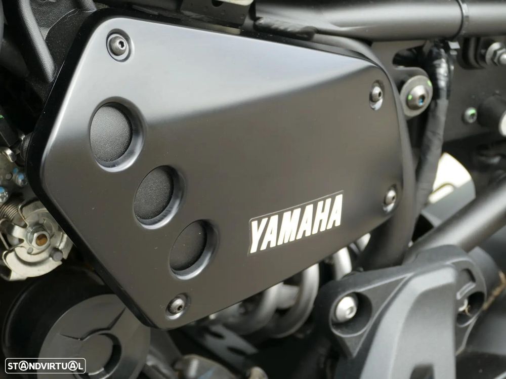 Yamaha XSR - 9