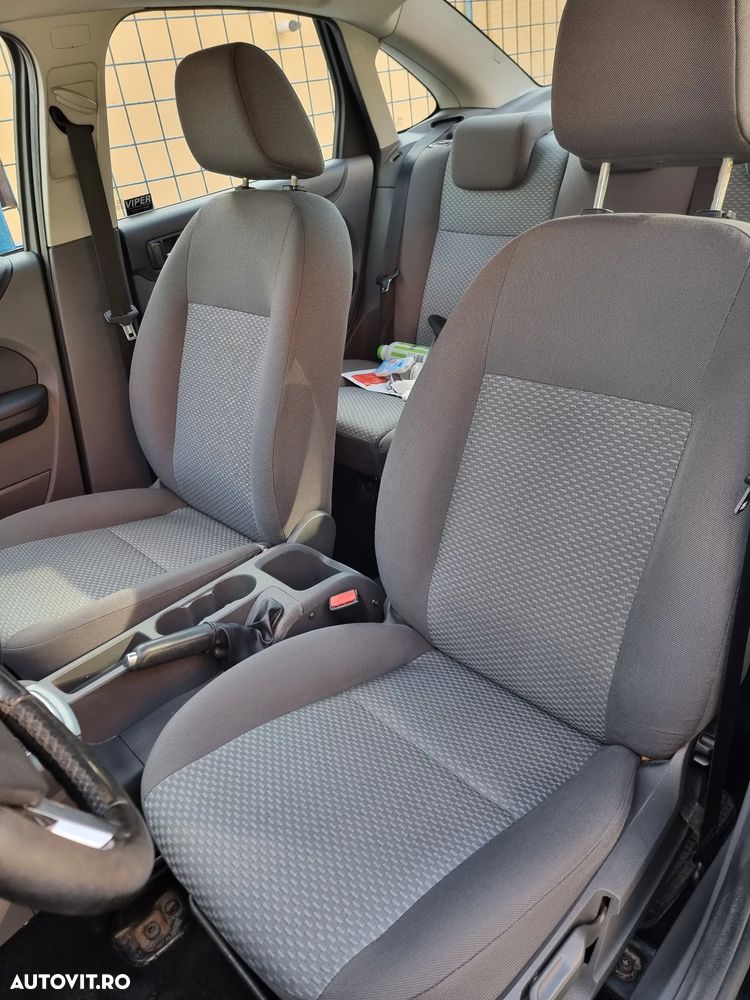 Ford Focus - 5
