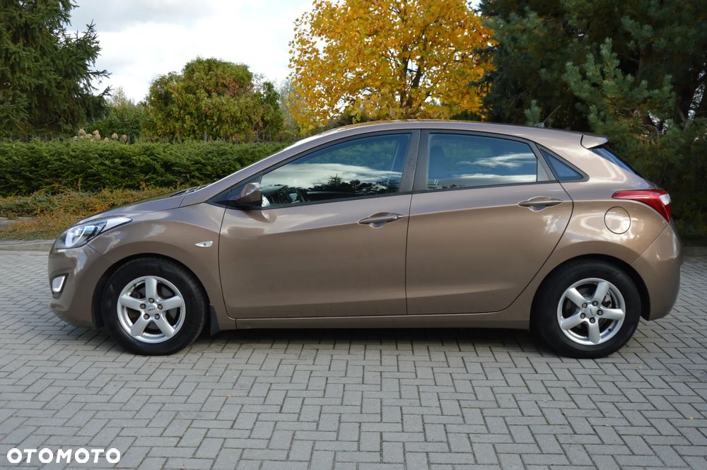 Hyundai i30 1.6 Comfort - 8