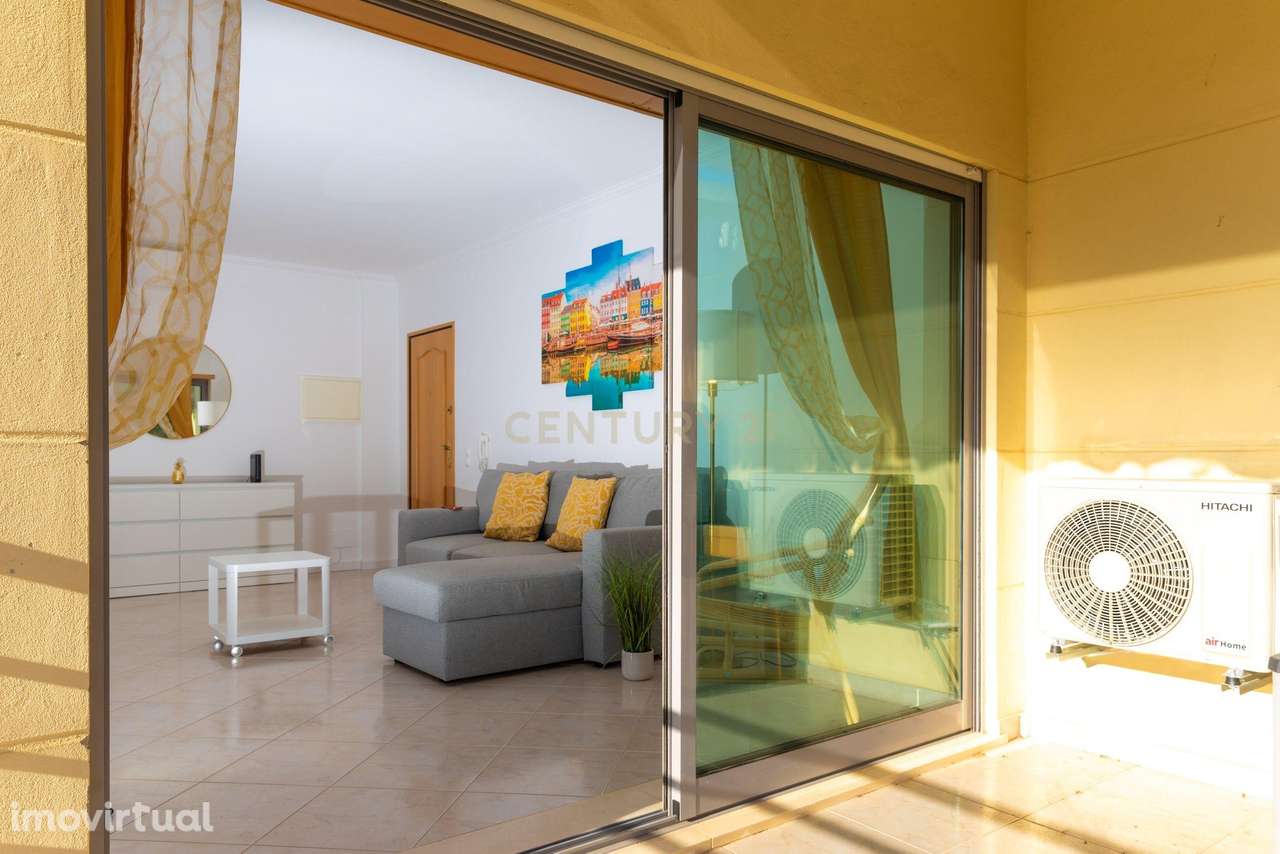 Apartamento T1 Renovado com Duas Varandas a 300 m da Praia da Falésia  - Grande imagem: 5/36